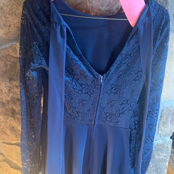 Formal Navy Long-Sleeved Dress (Jodi Khristopher) - Picture 2 of 8